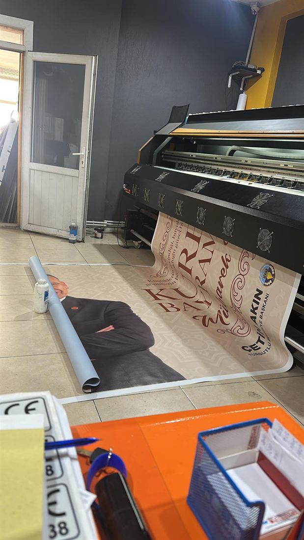 Turgutlu dijital baskı makinesi ile branda ve afiş üretimi - Lider Ofset